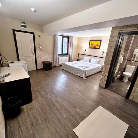 Otel Complex Chilingira Osikovo