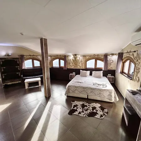 Otel Complex Chilingira